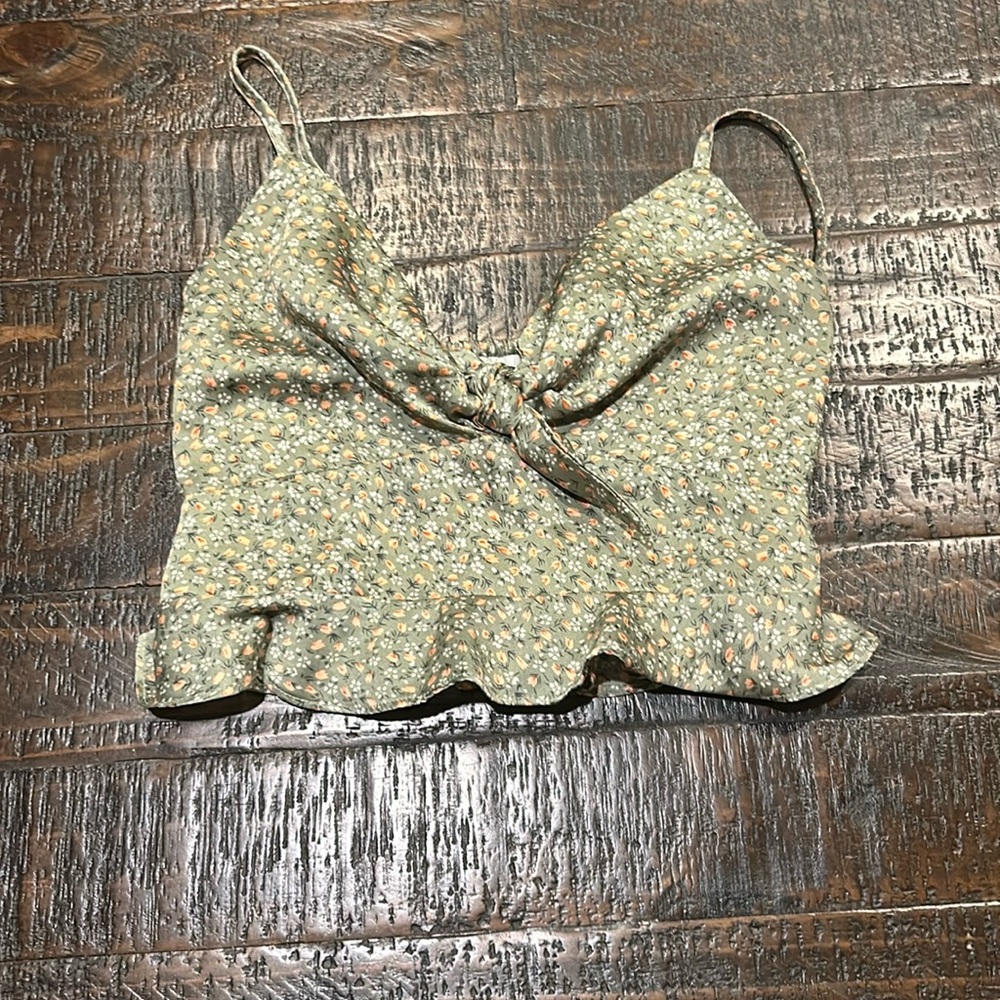 Dress forum floral crop top